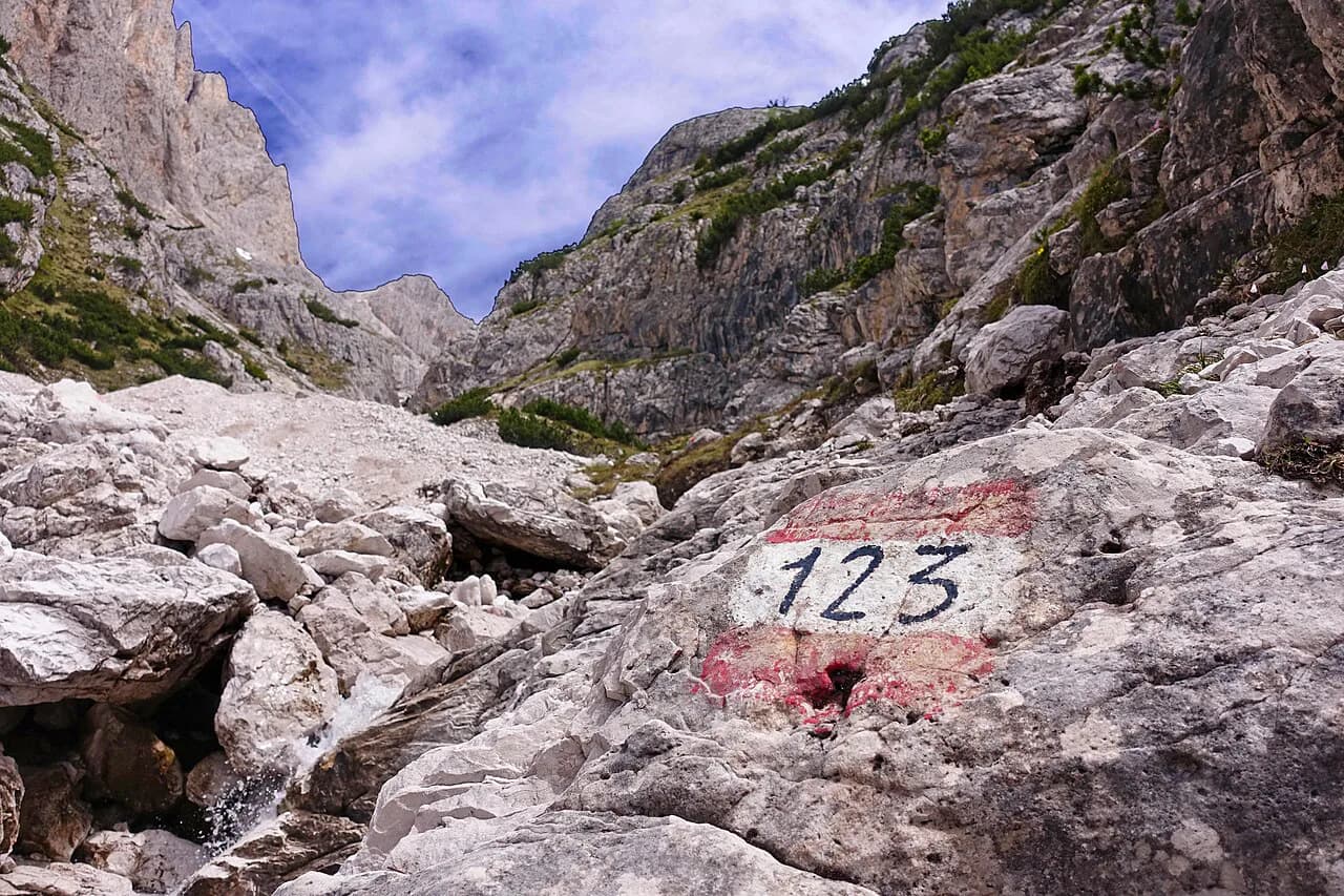 Best Time to Hike the Dolomites: Month-by-Month Season Guide