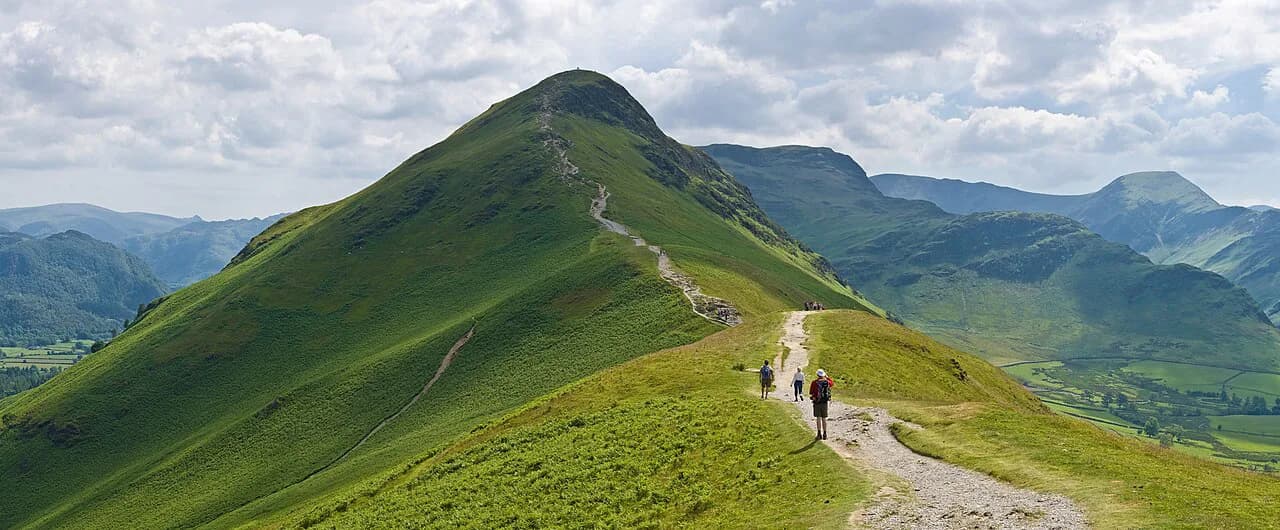 Catbells Walk: Route, Distance, Ascent and Trailhead Access