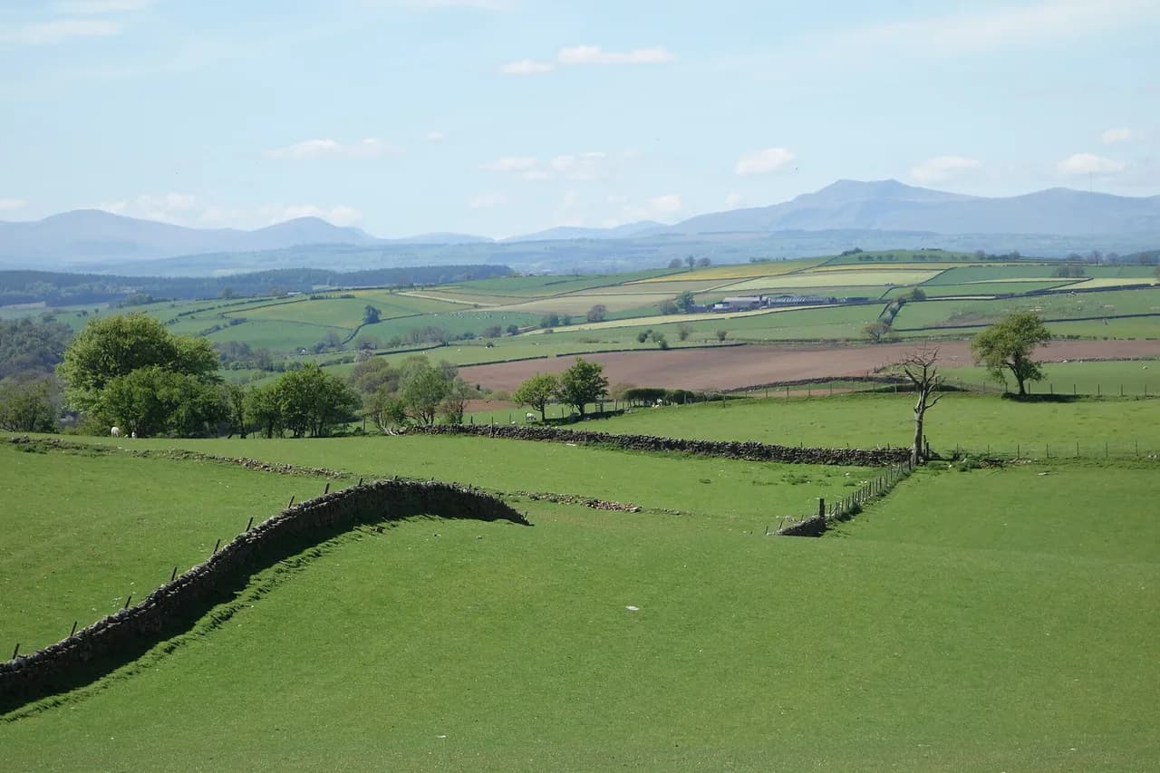 Coledale Horseshoe Walk: Route, Distance, Ascent and Parking