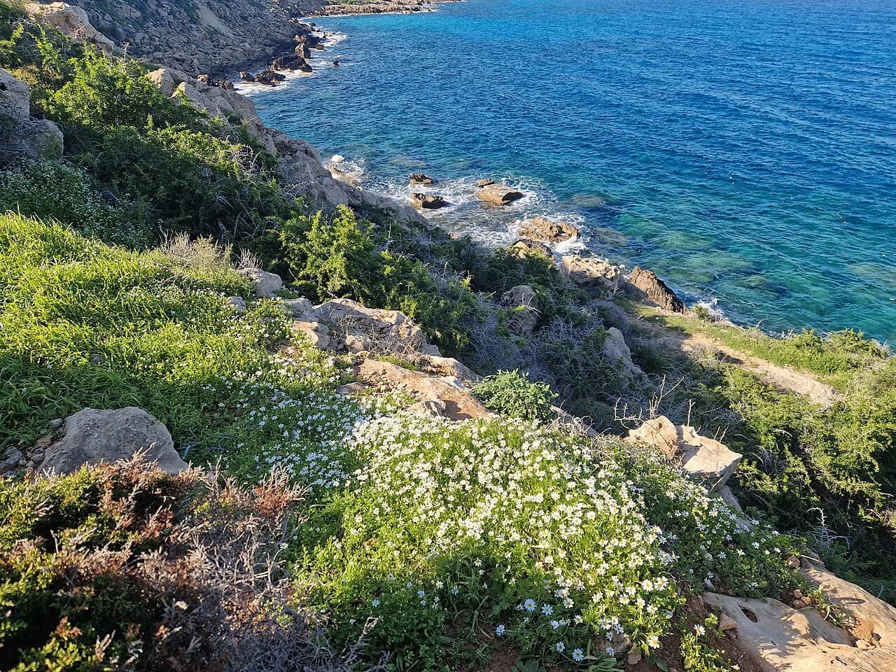 Cyprus Walking Holidays: Guided vs Self-Guided Trips