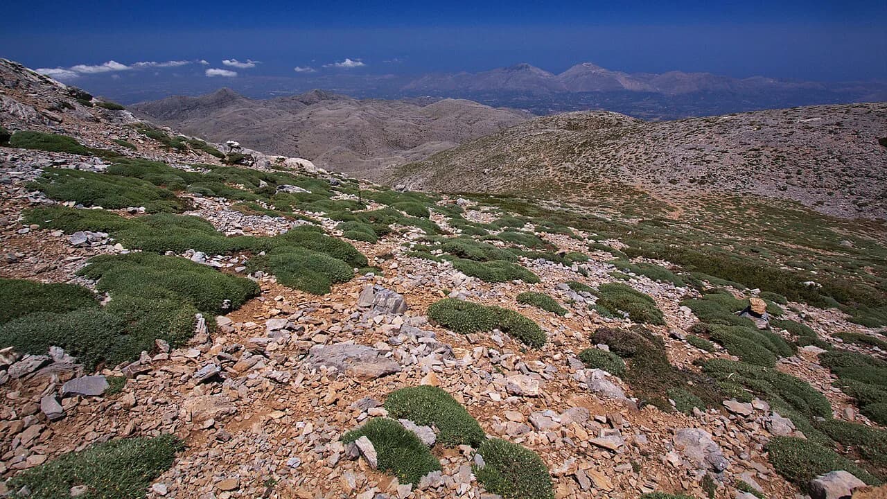 Hiking in Greece: Best Trails, Islands and Mountain Routes