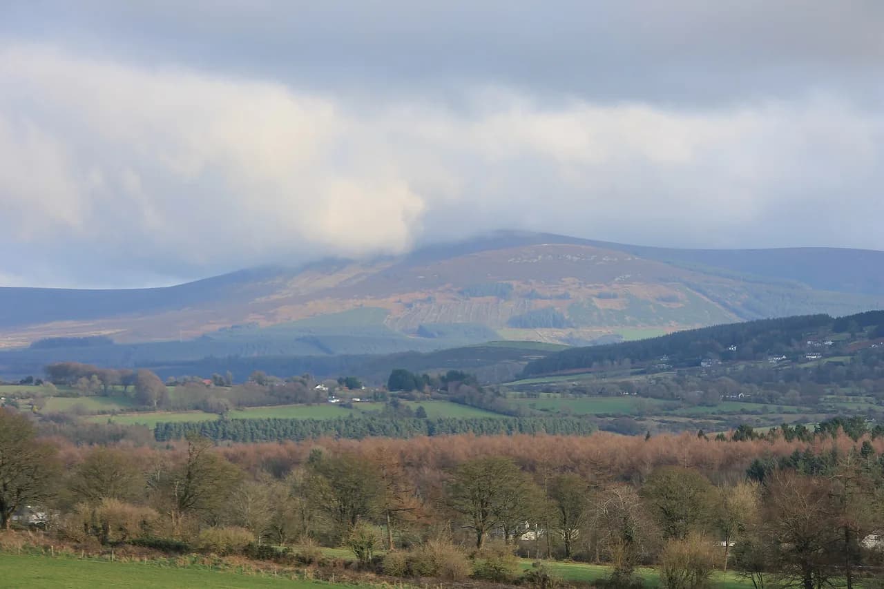 Hiking in Ireland: Trails, Terrain and How to Choose a Route