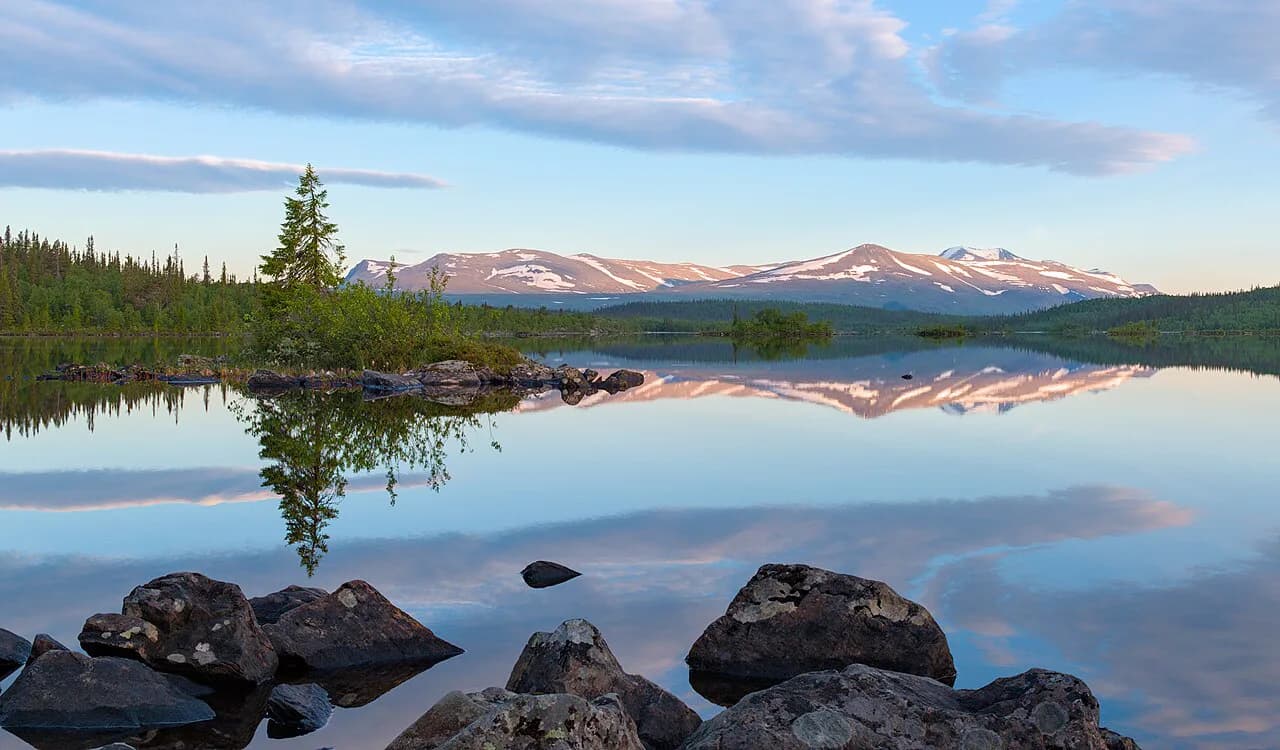 Kungsleden Trail Guide: Stages, Cabins and How to Plan