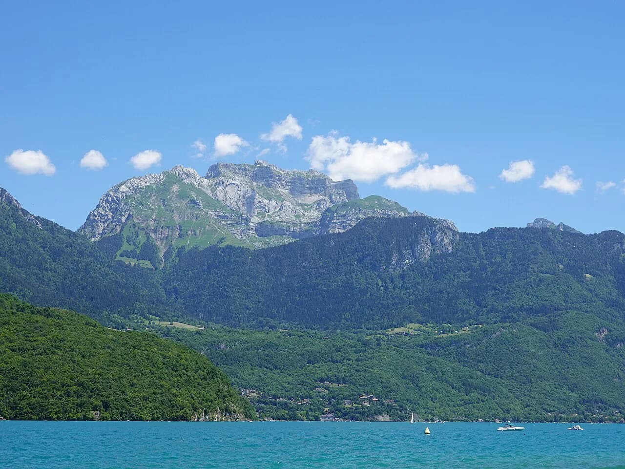 La Tournette Hike: Route, Ascent and Trailhead Guide