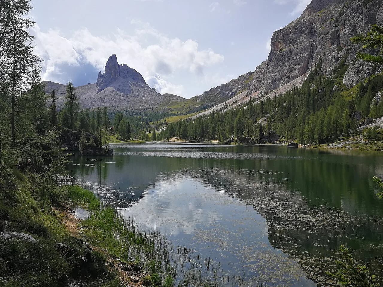 Lago Federa Hike from Cortina d'Ampezzo: Trail Guide