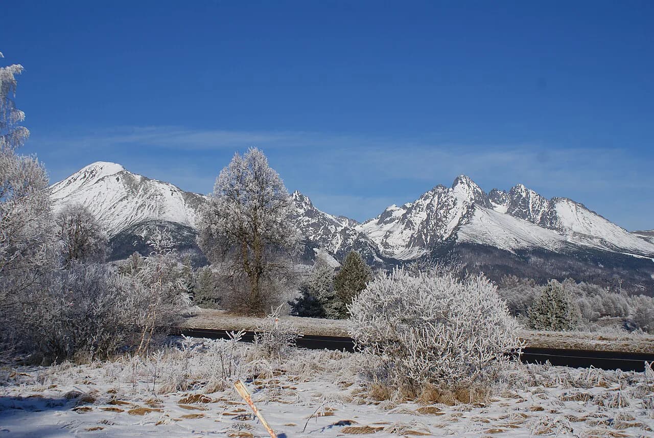 Lomnický štít: Cable Car to Slovakia's Second-Highest Peak