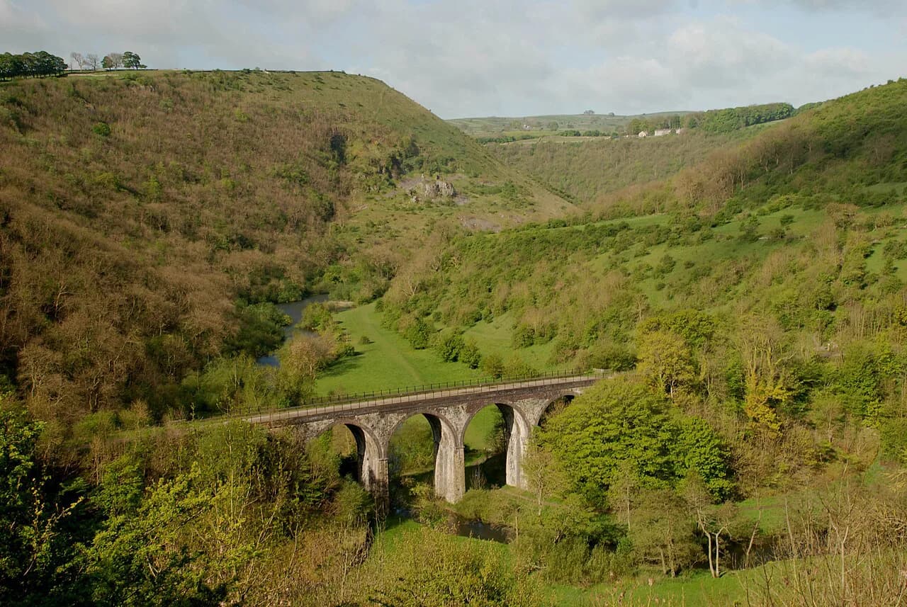 Monsal Trail: Walking the Peak District Railway Route
