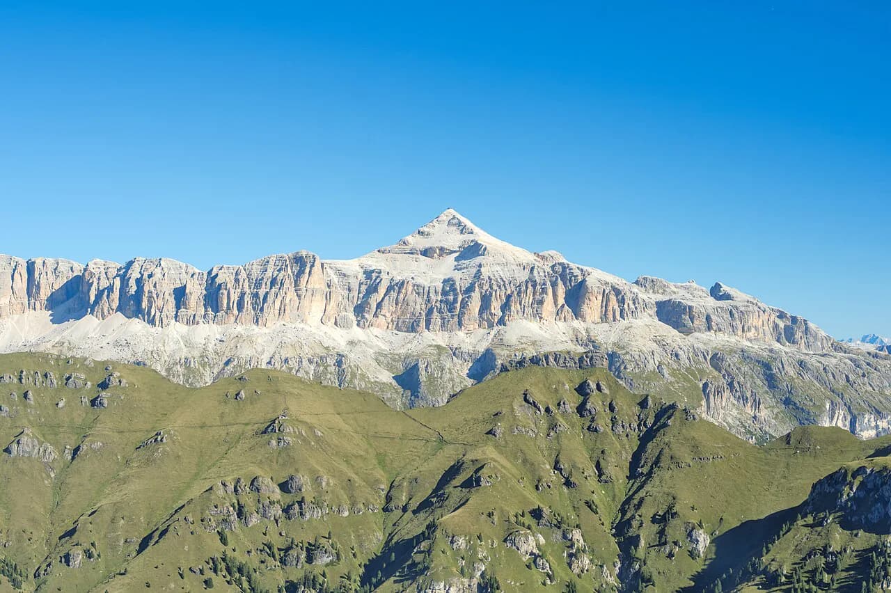 Piz Boè Hike: Dolomites' Easiest 3,000 m Peak Route
