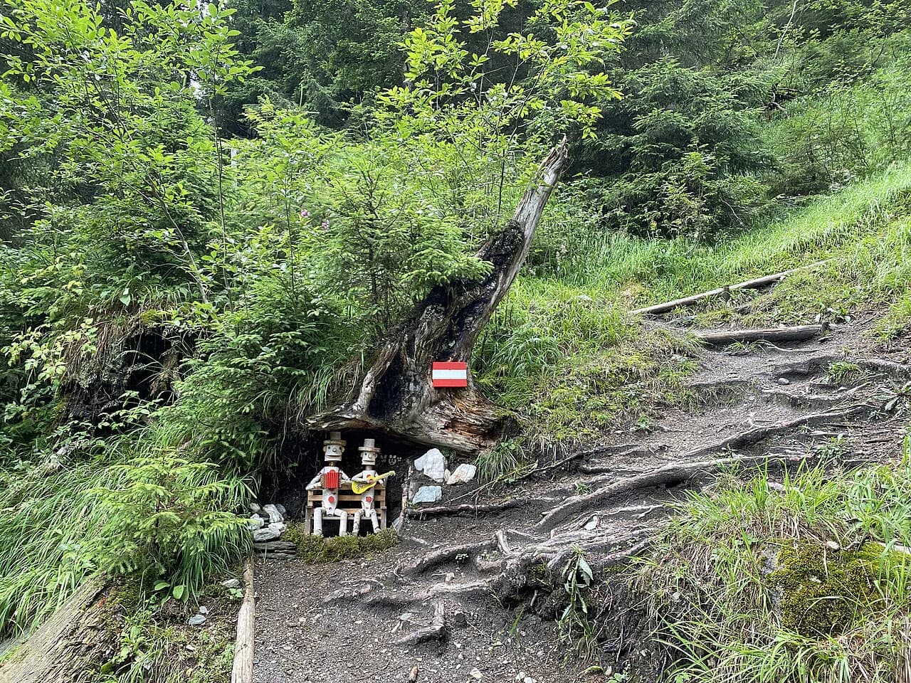 Salzburger Almenweg: Austria Hut Trail Stage Guide