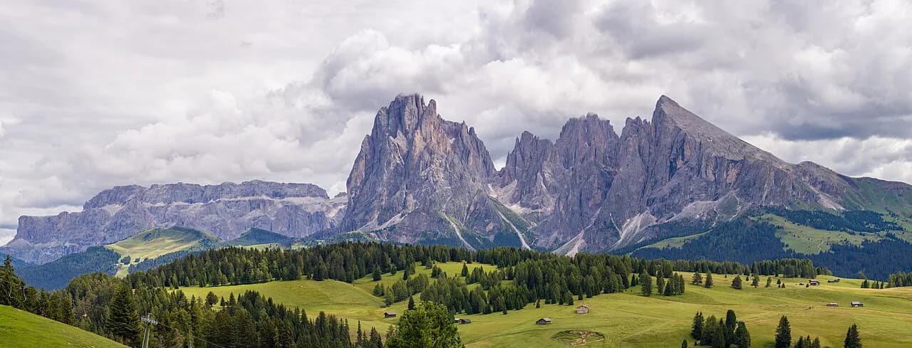 Sassolungo Circuit, Val Gardena: Route, Lifts and Difficulty