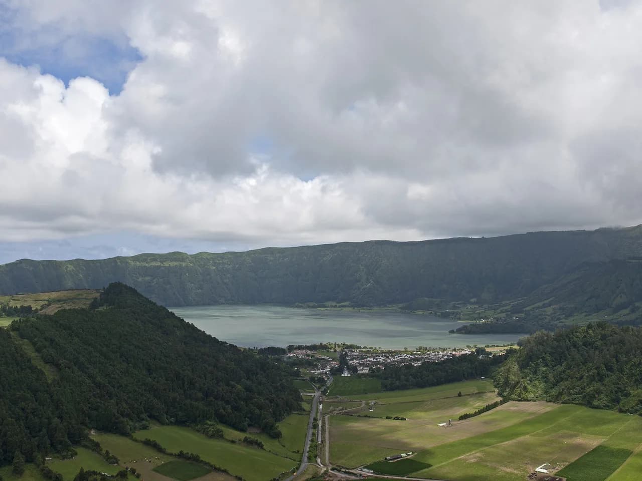 Sete Cidades Hike, São Miguel: Route, Distance and Trailhead