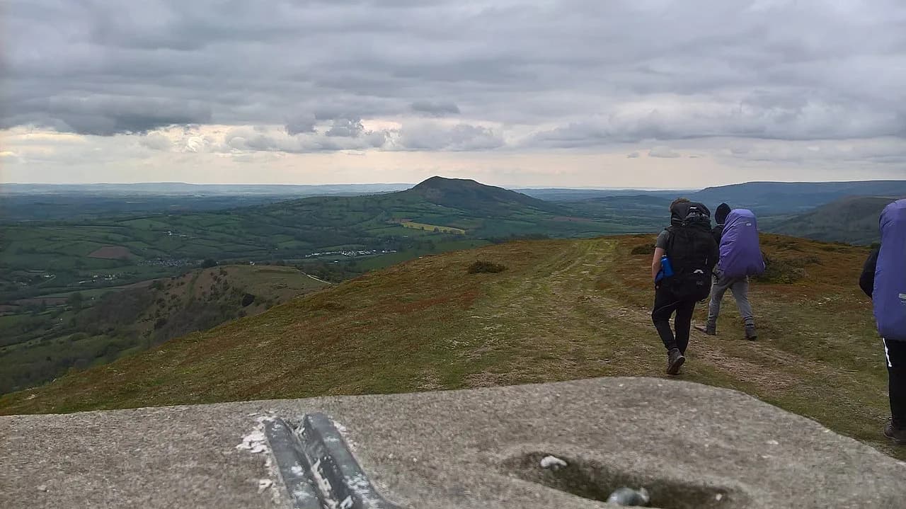 Skirrid Walk: Route, Parking and Summit Guide