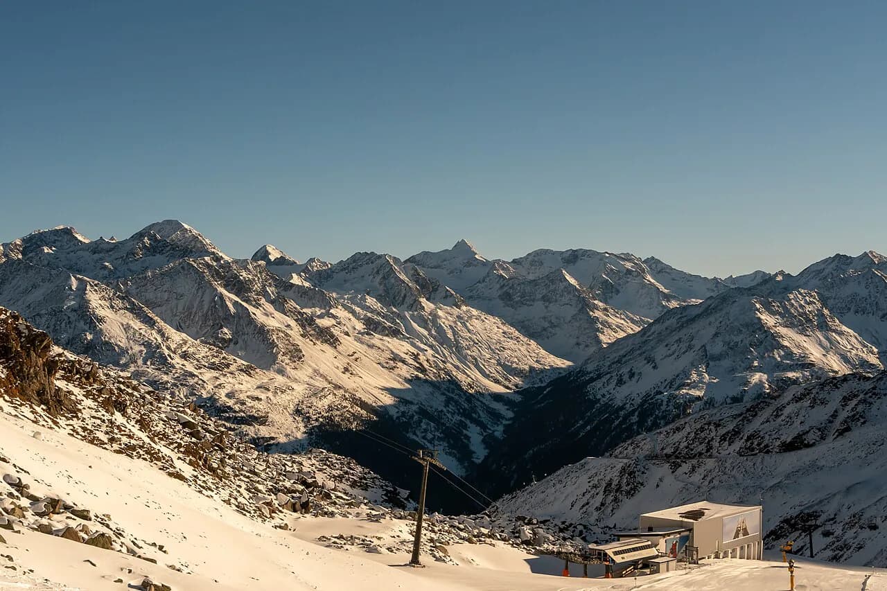 Stubai Hohenweg: Austria Hut-to-Hut Hiking Guide