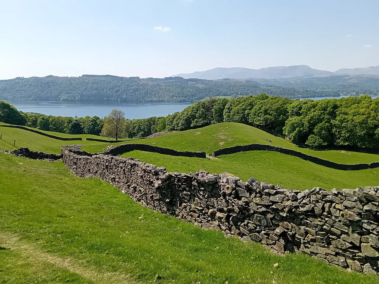 Lake District - Dry Stone Walls & Lake Windermere