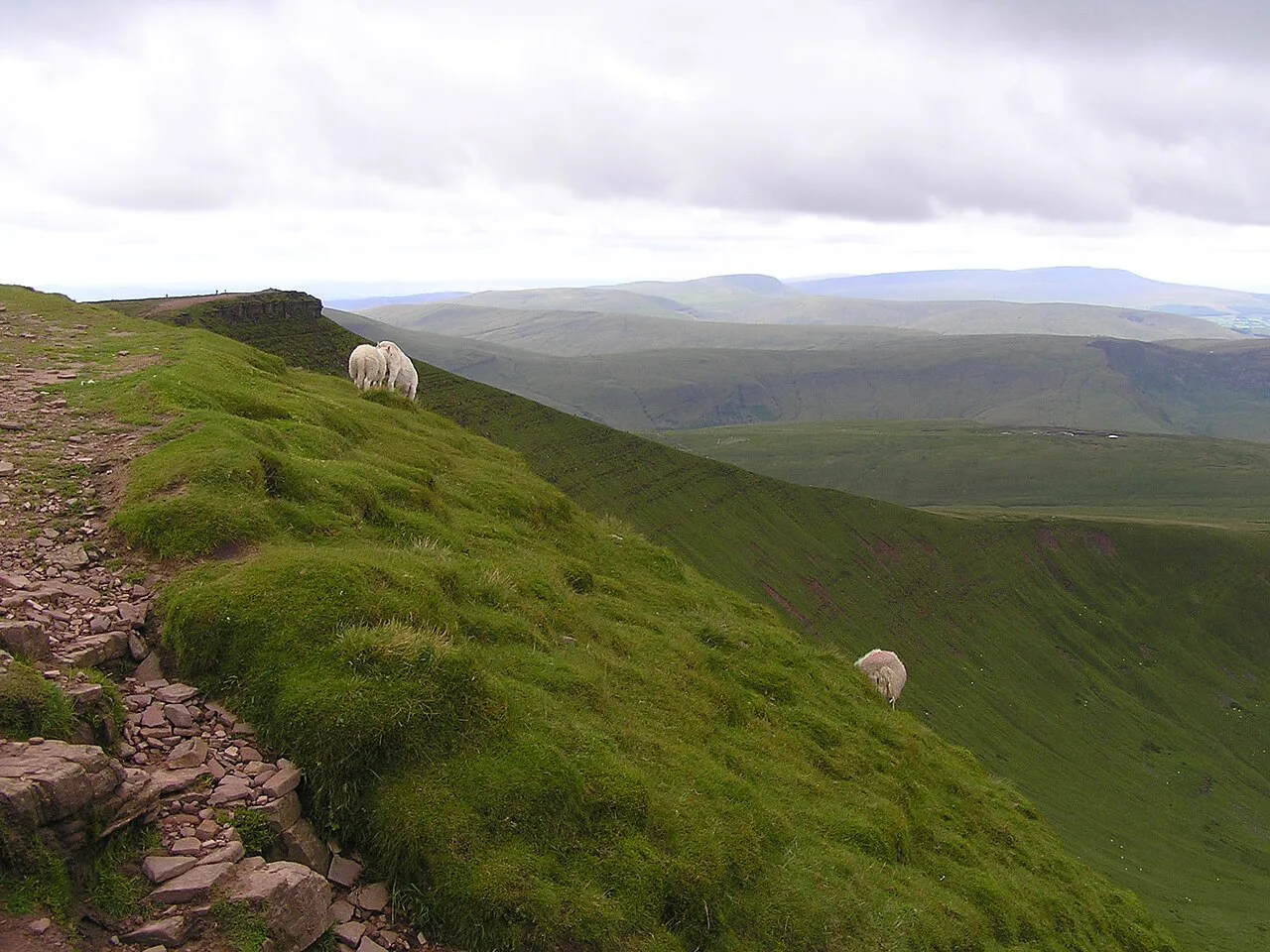 Brecon Beacons - panoramio