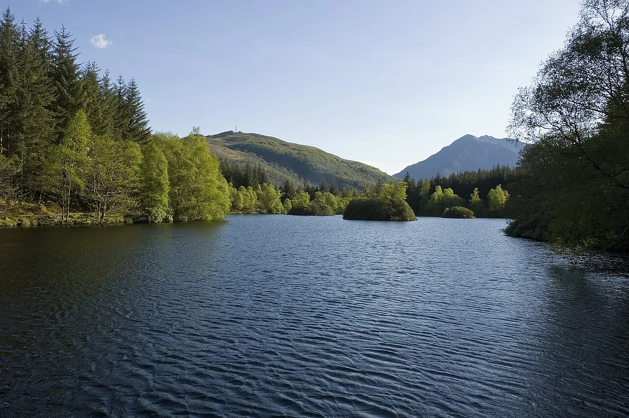 Glencoe Lochan Trail - The islands in Glencoe Lochan - geograph.org.uk