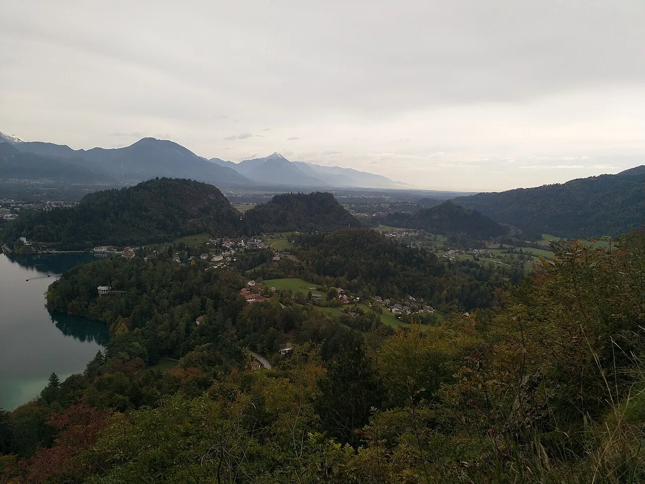 Mala Osojnica - Blick ins Tal, Lake Bled