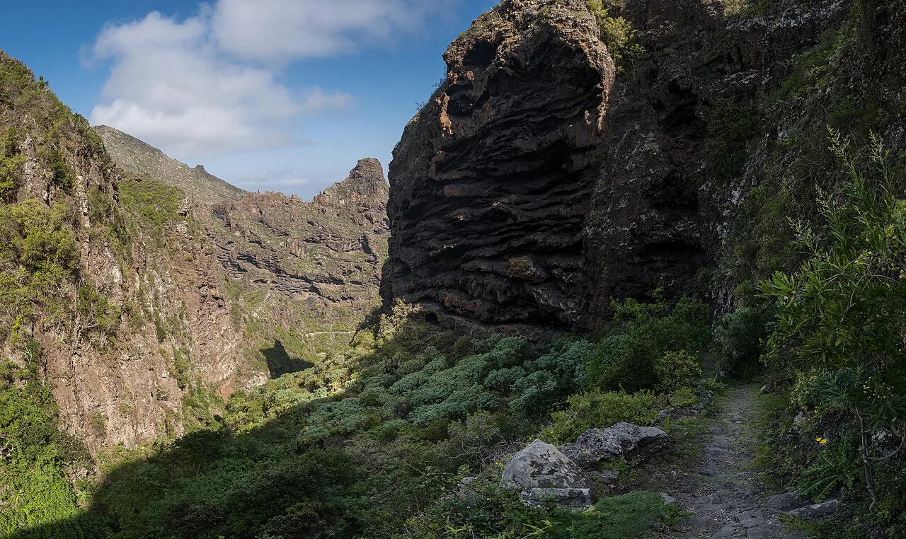 Hiking path, Los Silos, Tenerife (PPL2-Enhanced) julesvernex