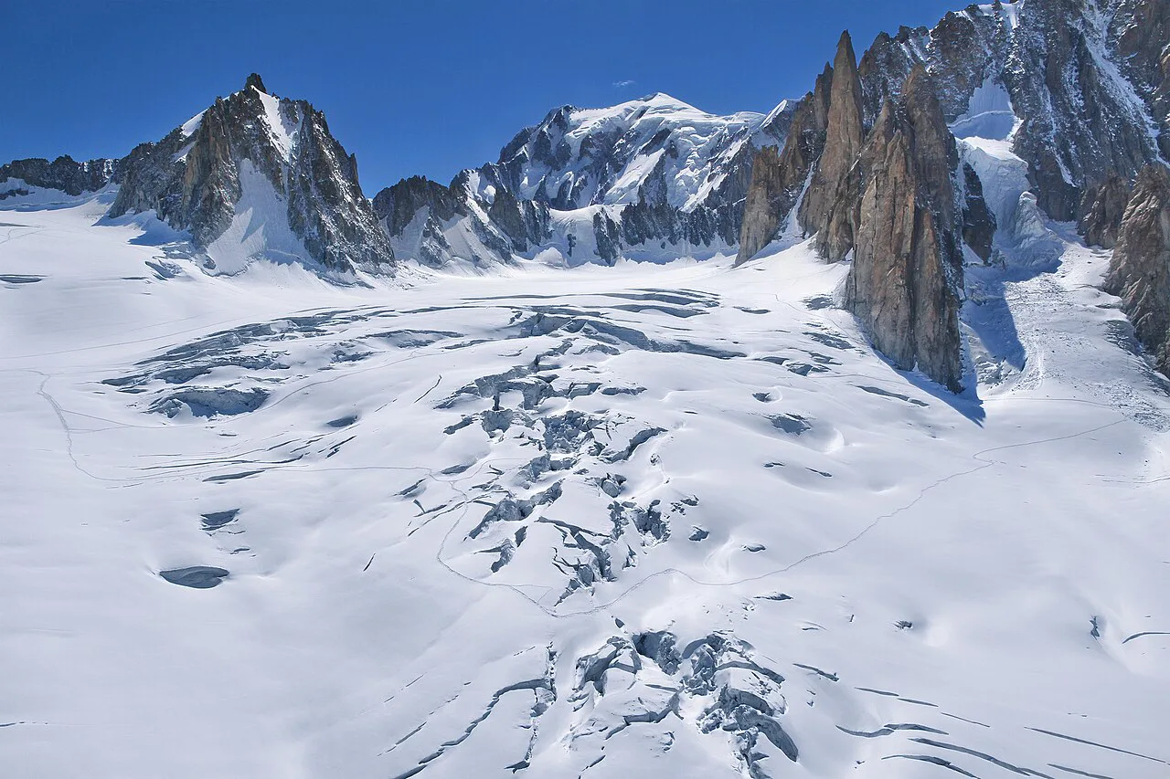 Glacier du Mont Mallet (Glacier du Géant) & Mont Blanc, July