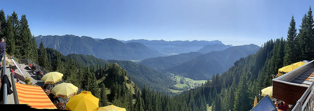 GER — BY — Landkreis Garmisch-Partenkirchen — Laber (Südaussicht, Panorama)